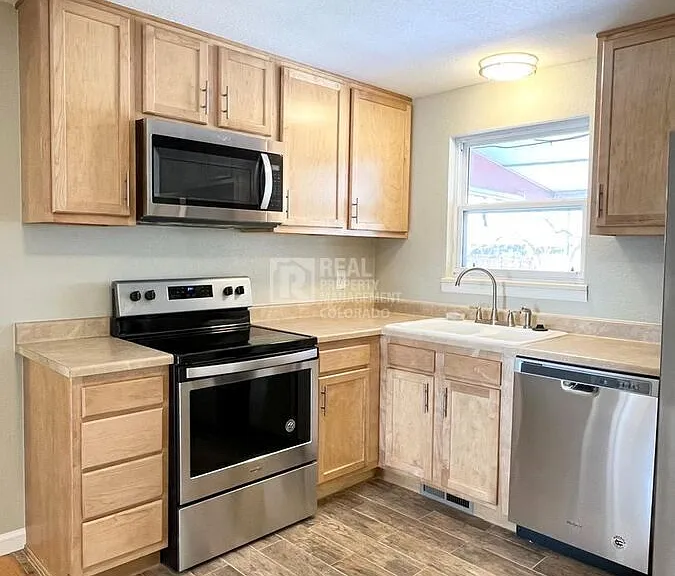 7051 E Arkansas Ave — Photo 4