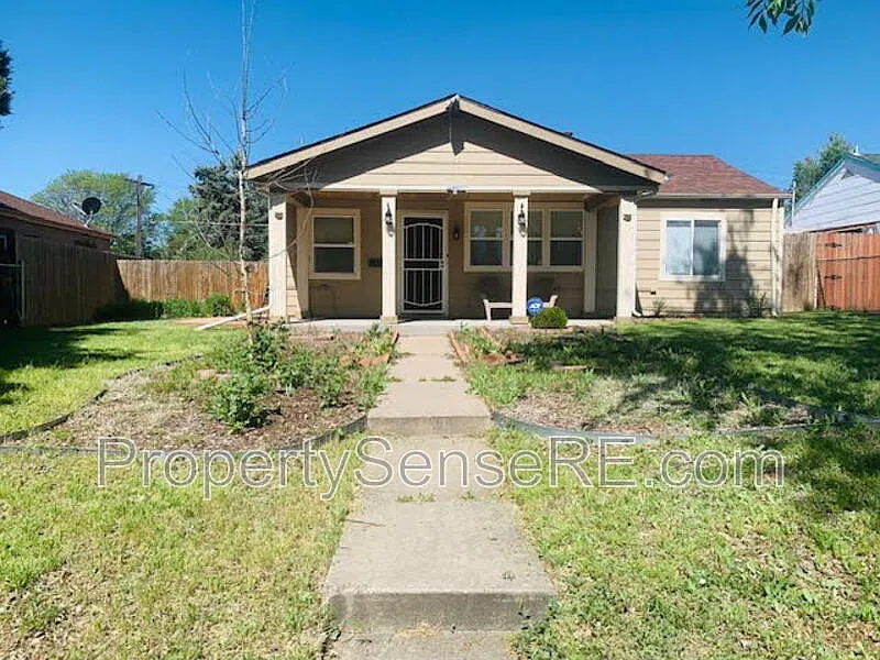 3 bed, 1.0 bath, 840 sqft, $2,150 — Photo 2