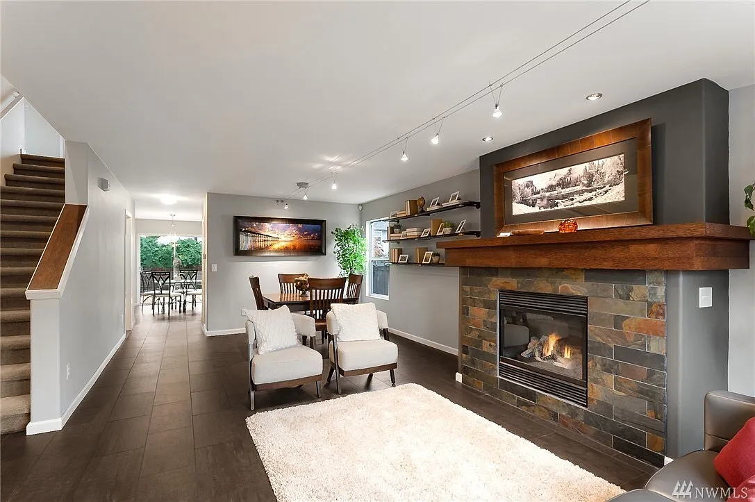 3 bed, 1868 sqft, $3,695 — Photo 3