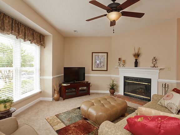 3rd image of 4105 Settlement Dr