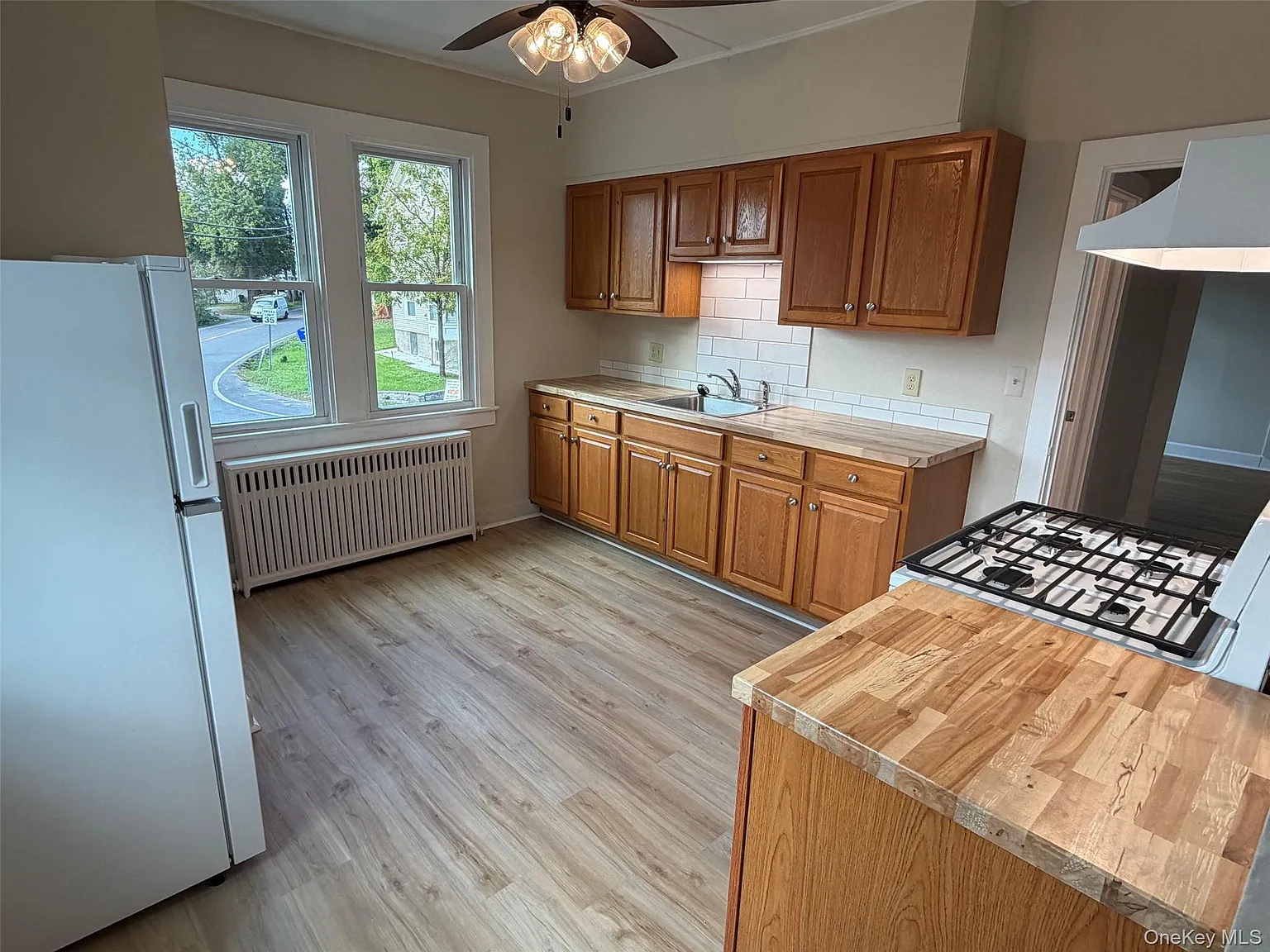1 bed, 1.0 bath, 700 sqft, $1,700 — Photo 3
