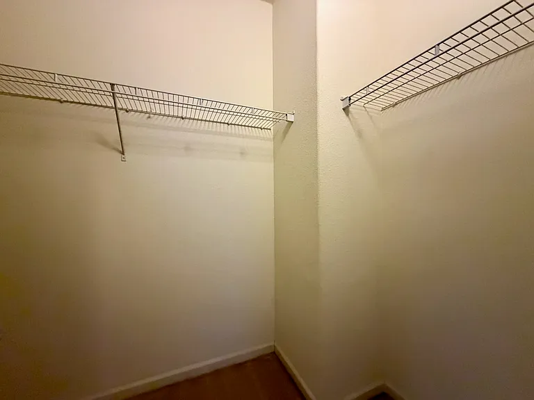 2100 Beech Cir — Photo 21