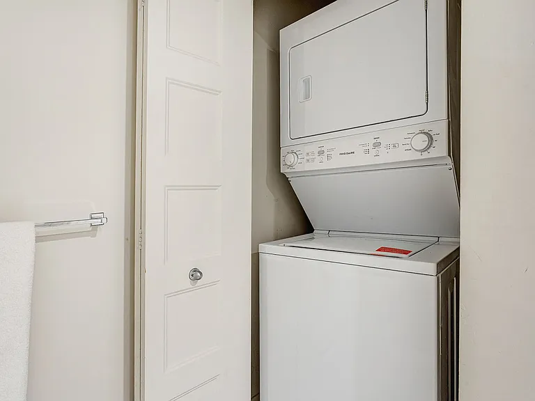 Washer/Dryer
