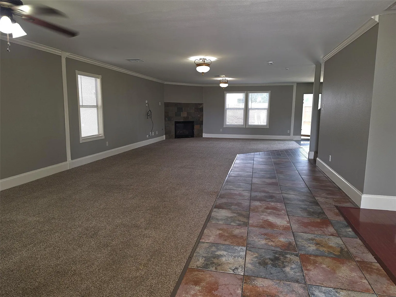 4 bed, 2.5 bath, 3372 sqft, $2,450 — Photo 2