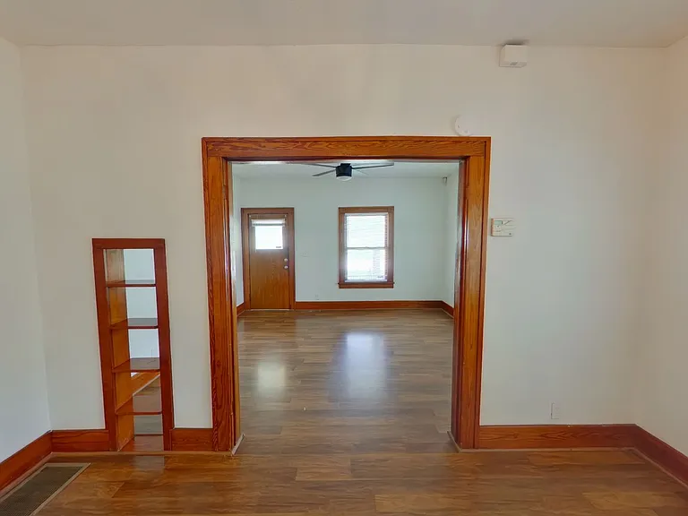 1625 S Hydraulic Ave — Photo 2
