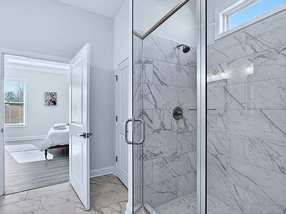 5th image of 305 Addie Ct