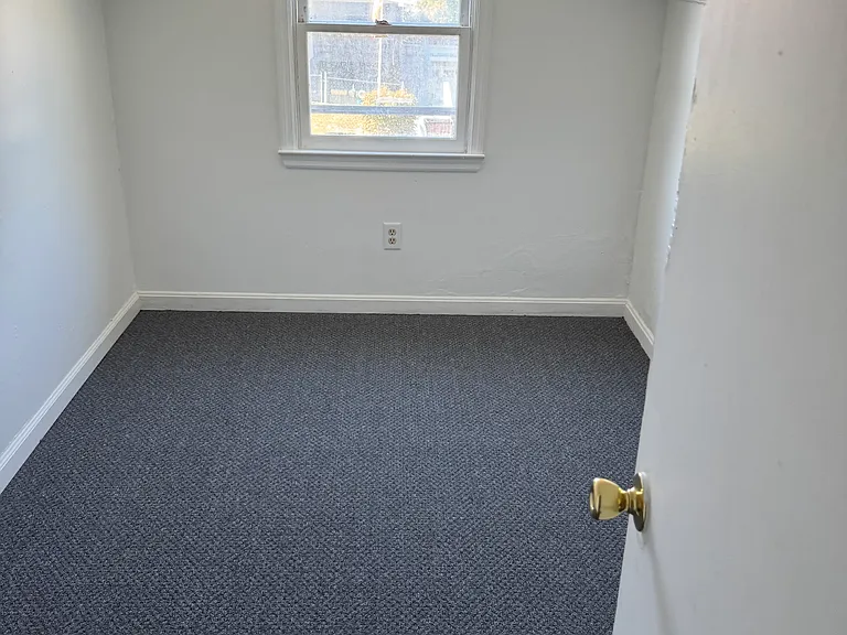 330 W Kentucky Ave — Photo 7