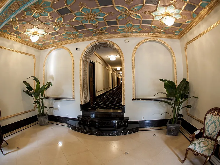 Empire Apartments — Photo 2