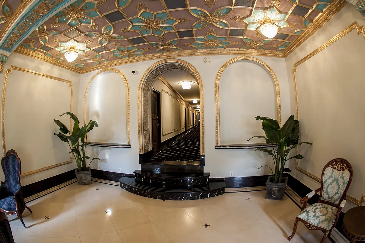 Building Photo - Empire Apartments