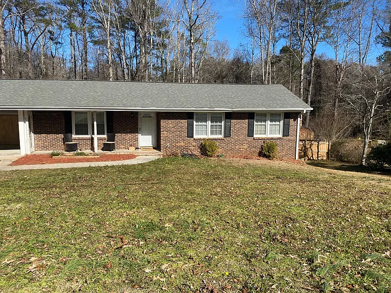 4471 Parkview Dr — Photo 16