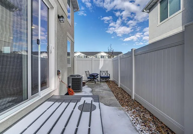 408 N Sea Chaser Ln #BASEMENT — Photo 28