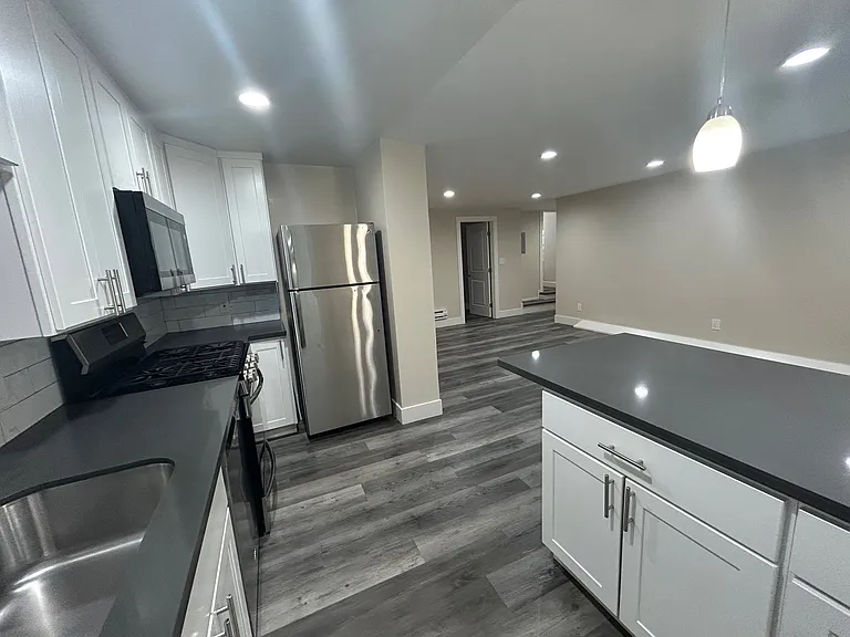 Anita Road Apartments — Photo 20