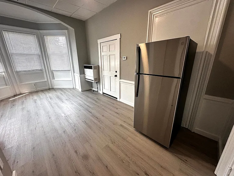 120 Myrtle St #4 — Photo 6