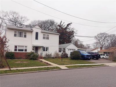72 Roberts Place, Roosevelt, NY, 11575