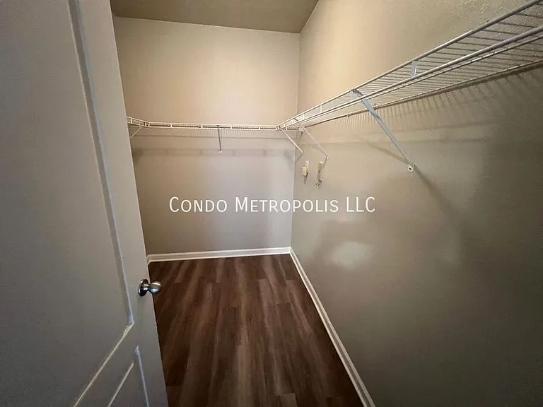 8813 Villa View Cir #108 — Photo 10