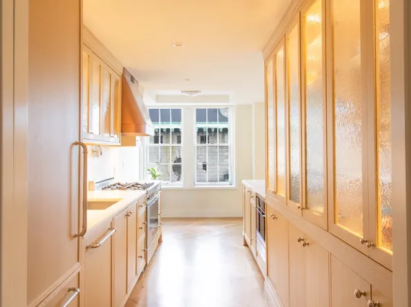 360 Central Park West image 10 of 18