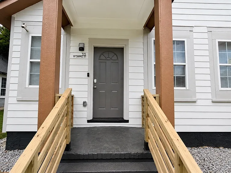313 W Chappell St — Photo 13
