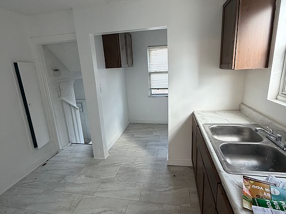 4th image of 13566 Longacre St