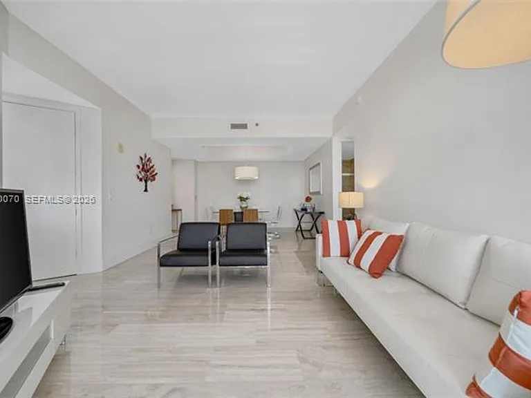 16001 Collins Ave #2305 — Photo 10