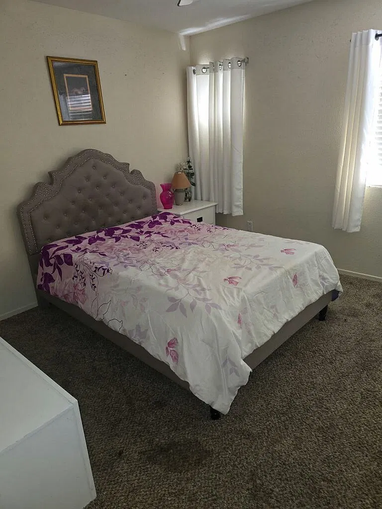 2 bed, 2742 sqft, $980 — Photo 3