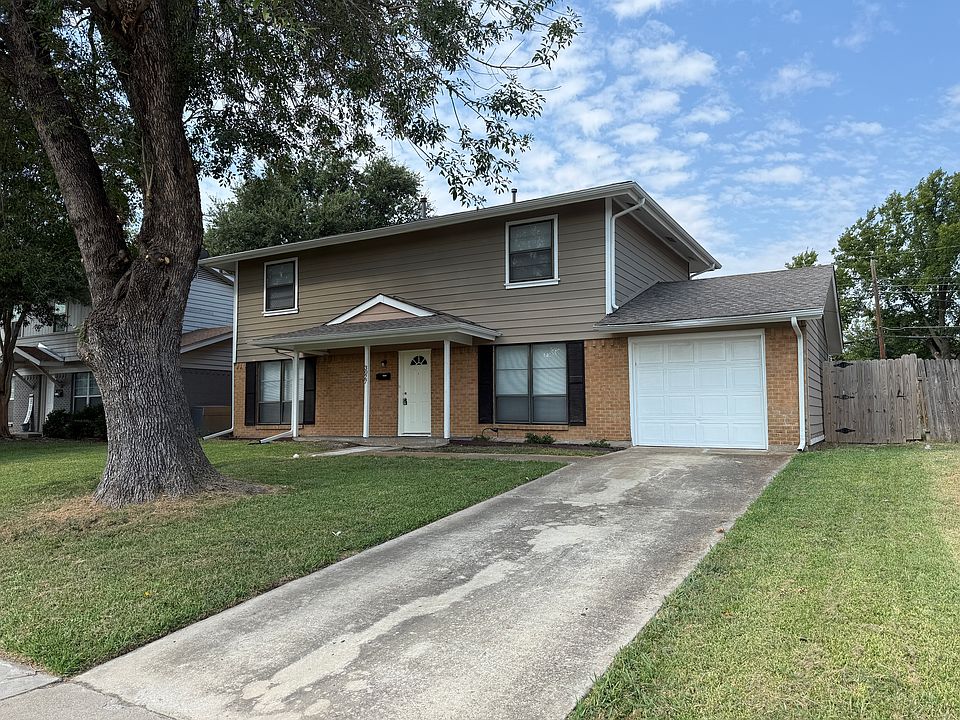 1st image of 3027 Harlan Dr