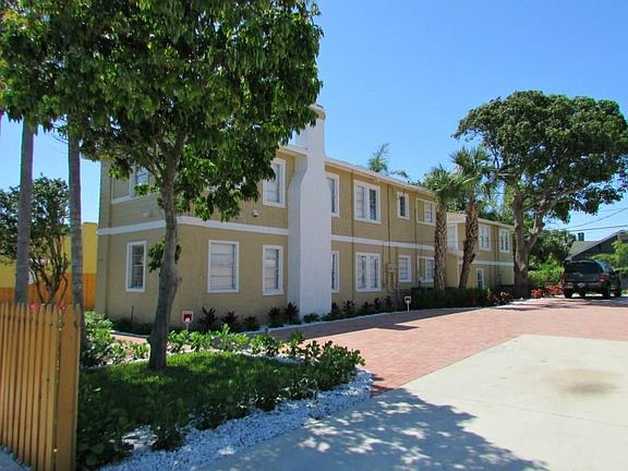 3rd image of 824 McIntosh St #4