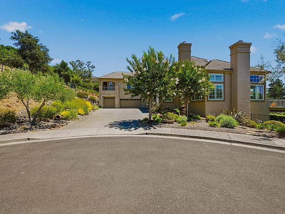 4th image of 5 Silverstone Court
