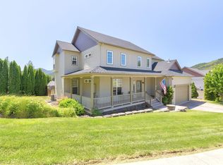 304 Woodville Way, Rogue River, OR 97537