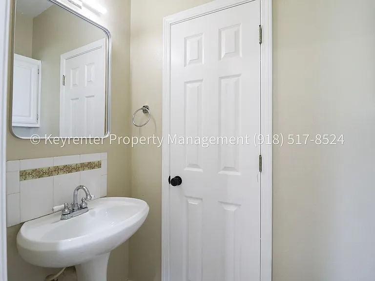 806 W 118th St S — Photo 17