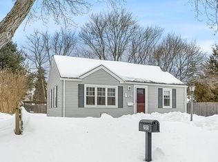 205 Payton Ave, Warwick, RI 02889