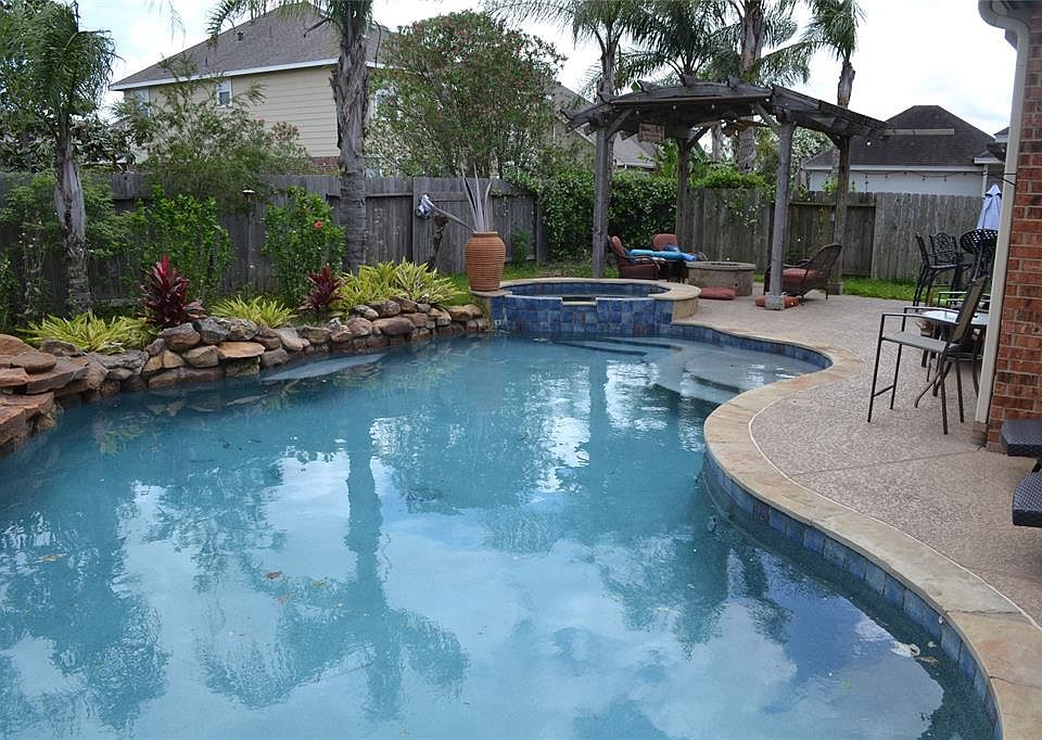 1st image of 606 Ivory Stone Ln