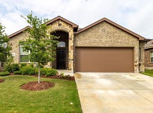 2940 Maple Creek Dr, Fort Worth, TX 76177