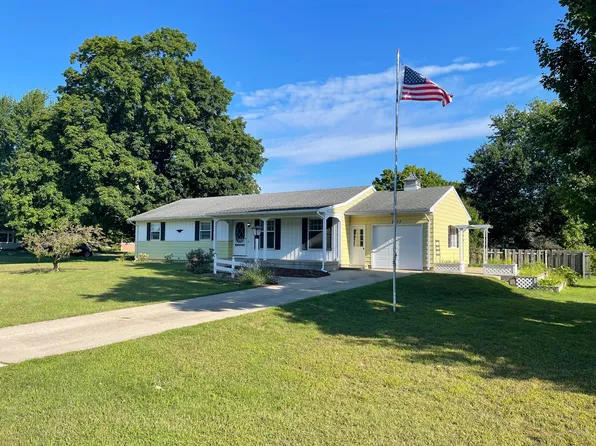 2177 Pine St, Jenison, MI 49428