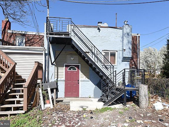 4th image of 86 N York Rd