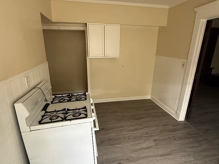114 Butler Ave #1 — Photo 8