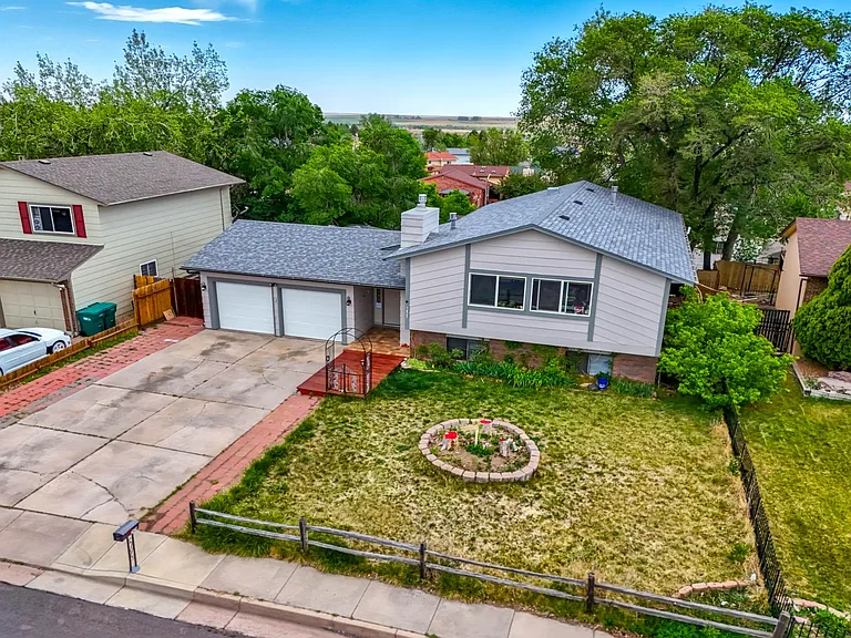 7425 Painted Rock Dr — Photo 5