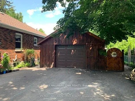 3 bed, $2,750 — Photo 2