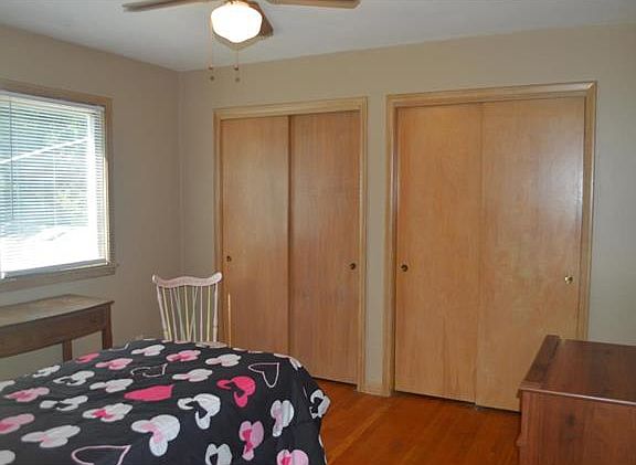5th image of 5700 N Colrain Ave