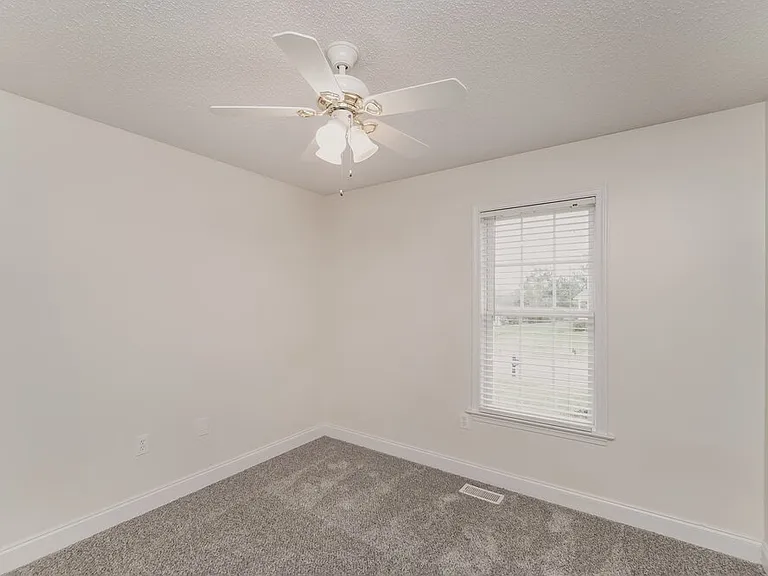 4512 Carol Ct — Photo 16