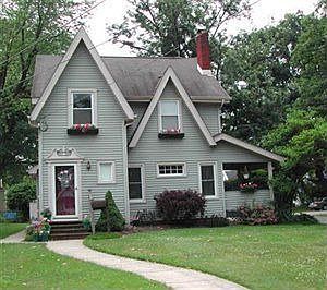 2nd image of 1704 Edgewood St NE