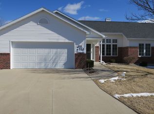 3228 N Barkwood Ln, Appleton, WI 54914