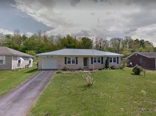 112 Cave Springs Dr, Lancaster, KY 40444