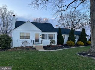 17 Pine Rd, Hammonton, NJ 08037
