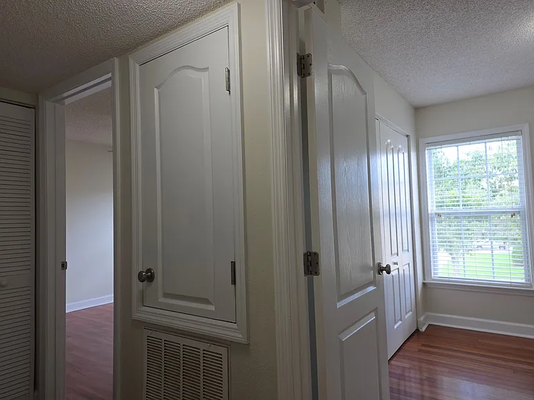 2031 Dixie Belle Dr #I — Photo 17