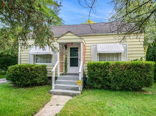 143 Rhodes St, South Bend, IN 46637