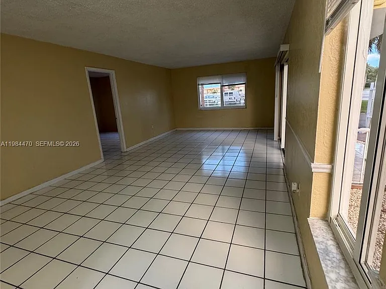 505 NW 177th St #103 — Photo 3