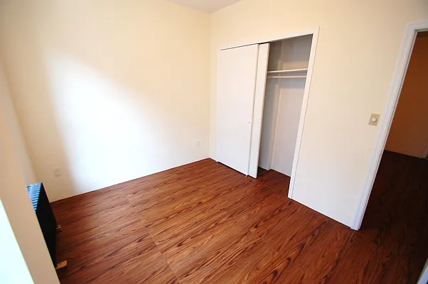 Rented by Bold New York | media 23