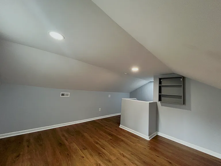 112 Hodgens Dr — Photo 23