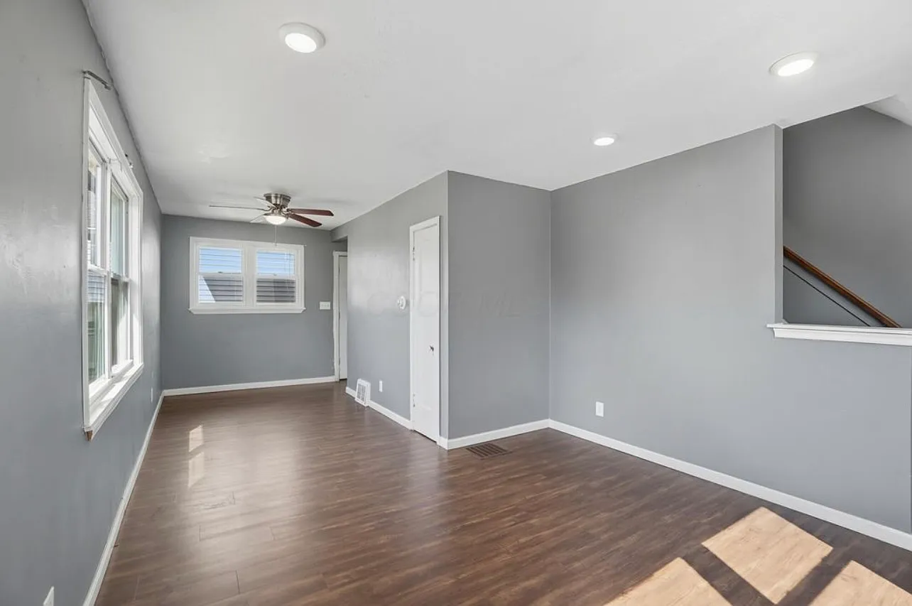2 bed, 1100 sqft, $1,200 — Photo 1