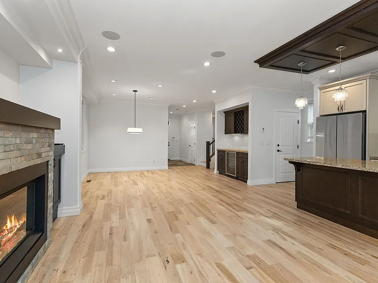 17394 2nd Ave — Photo 31